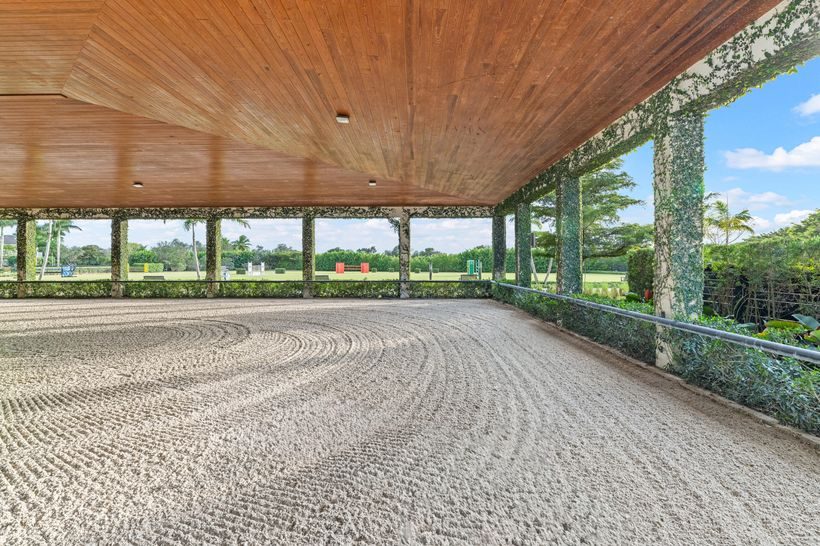 Covered training arena — Golden Equestrian Stables